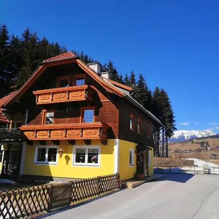 Taurachblick Apartment *